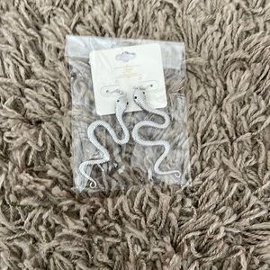 Silver Fashion Snake Earrings with black eyes
